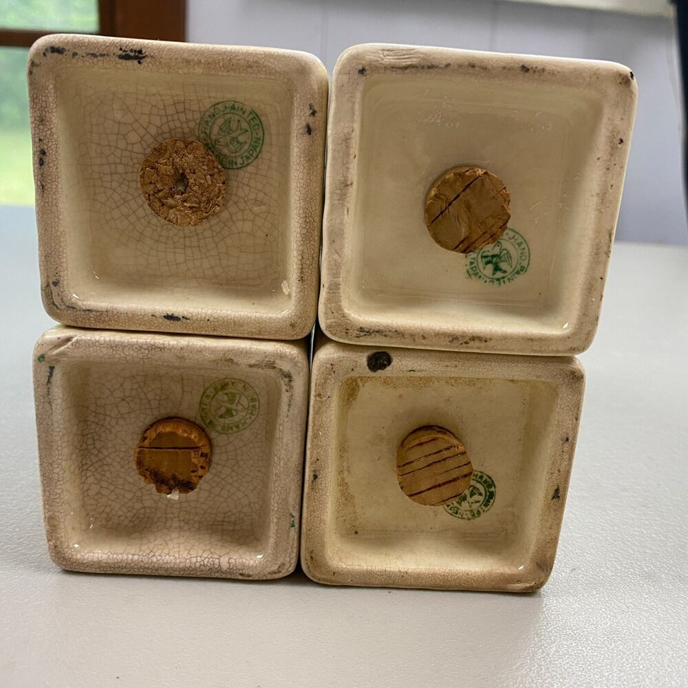 Vintage Shaker Set Salt Pepper Flour Sugar Floral Ceramic Hand Painted Japan 50s - Picture 7 of 12
